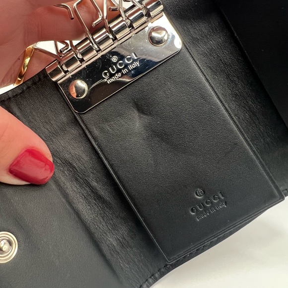 Authentic Gucci Key Case - Picture 6 of 11